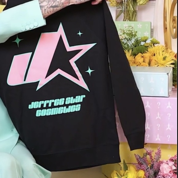 Jeffree Star Tops - 3/$10 Jeffree Star Black and Pink Star Sweatshirt